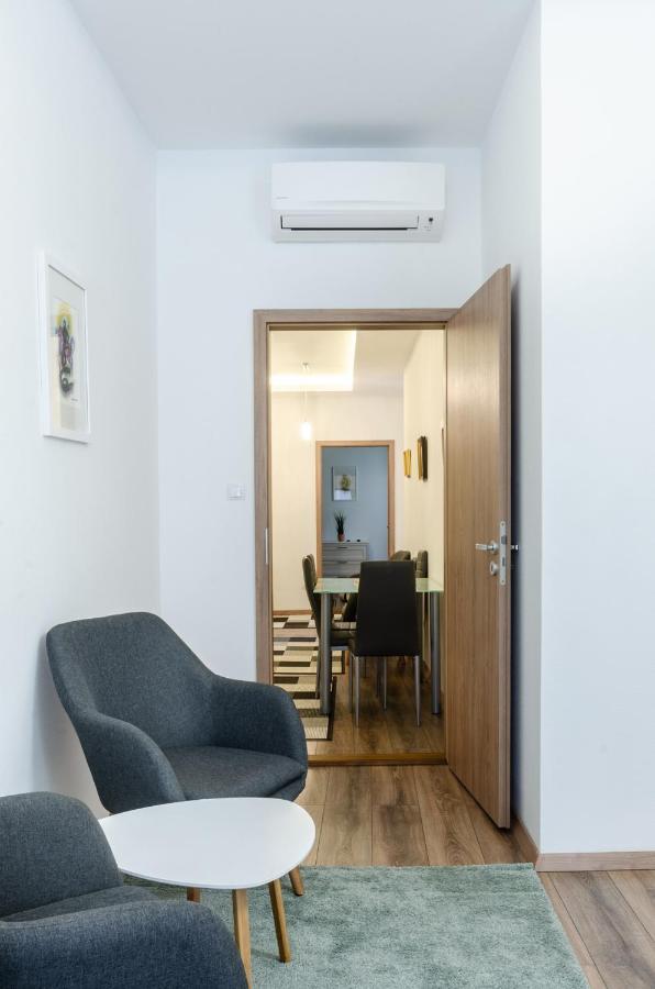3 En Suit Bedroom Flat In The Main Centre For 6Ppl, 3Bdr,3Bthr,Ac Budapest Exterior photo